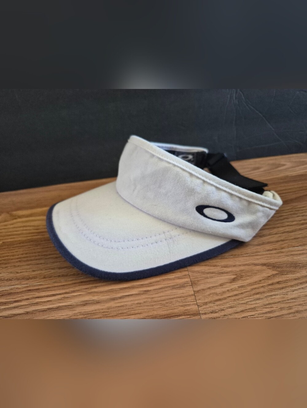 Vintage Oakley White Visor